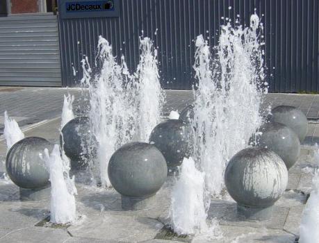 Fontaine de la place Dailly, artiste non identifié-e