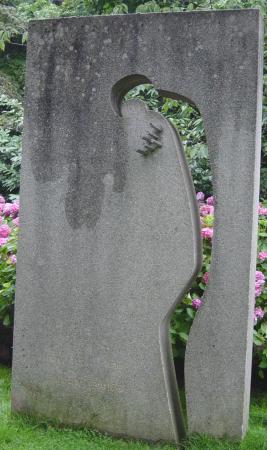 Monument à Philippe Baucq par Jacques Nisot