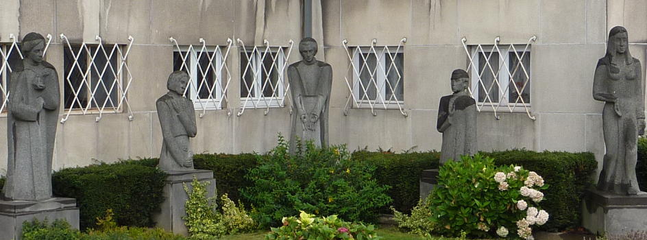 L'Homme aux Mains trouées par Akarova