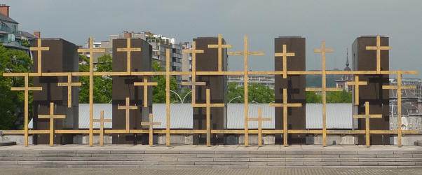 Pierre Caille: Monument aux Morts pour la Cité