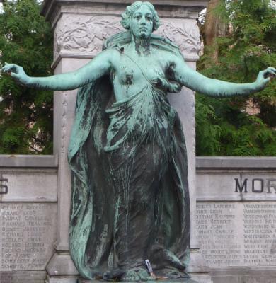 Monument aux Morts par Léon Gobert